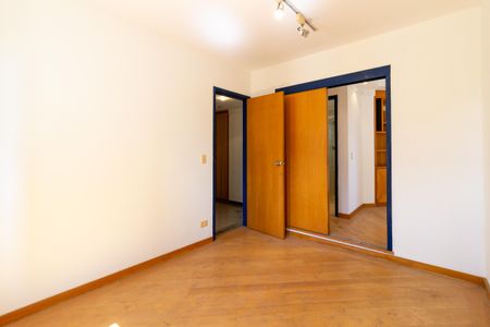 Apartamento à venda com 210m², 3 quartos e 3 vagas Apartamento à venda com 210m², 3 quartos e 3 vagasSuíte