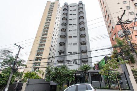 Apartamento à venda com 42m², 1 quarto e 1 vaga Apartamento à venda com 42m², 1 quarto e 1 vagaFachada