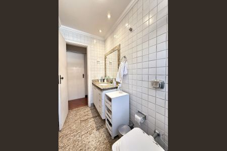 Apartamento à venda com 100m², 3 quartos e 2 vagas Apartamento à venda com 100m², 3 quartos e 2 vagasBanheiro Social