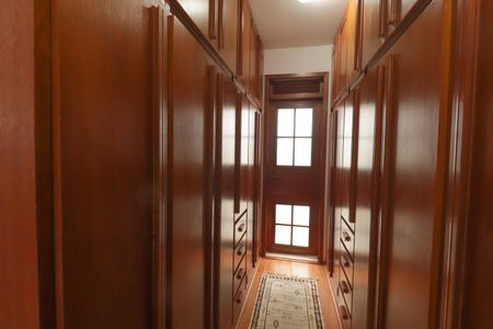 Apartamento à venda com 270m², 4 quartos e 2 vagas Apartamento à venda com 270m², 4 quartos e 2 vagasSuíte 2