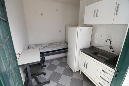 Cozinha de kitnet/studio para alugar com 1 quarto, 17m² em Cidade Universitária, Campinas