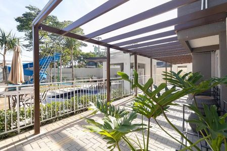 Apartamento à venda com 37m², 2 quartos e sem vaga Apartamento à venda com 37m², 2 quartos e sem vagaÁrea comum - Piscina