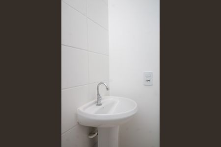 Apartamento à venda com 37m², 2 quartos e sem vaga Apartamento à venda com 37m², 2 quartos e sem vagaBanheiro