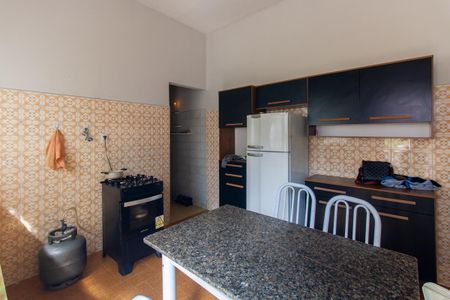 Casa à venda com 500m², 3 quartos e sem vaga Casa à venda com 500m², 3 quartos e sem vagaCozinha - Casa 3