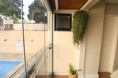 Apartamento à venda com 70m², 3 quartos e 1 vagaQuarto 2 - Varanda