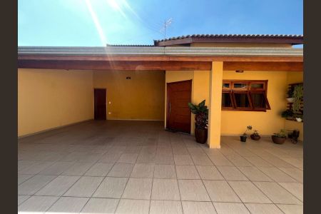 Casa à venda com 250m², 3 quartos e 4 vagas