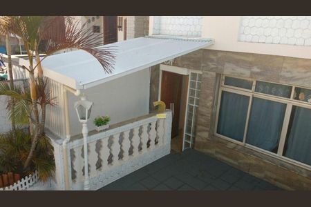 Casa à venda com 200m², 4 quartos e 1 vaga