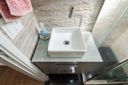 Apartamento à venda com 45m², 2 quartos e 1 vaga Apartamento à venda com 45m², 2 quartos e 1 vagaBanheiro