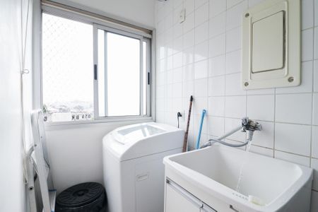 Apartamento à venda com 45m², 2 quartos e 1 vaga Apartamento à venda com 45m², 2 quartos e 1 vagaCozinha e Área de Serviço
