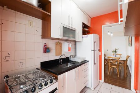 Apartamento à venda com 45m², 2 quartos e 1 vaga Apartamento à venda com 45m², 2 quartos e 1 vagaCozinha e Área de Serviço