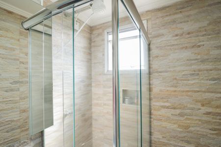 Apartamento à venda com 45m², 2 quartos e 1 vaga Apartamento à venda com 45m², 2 quartos e 1 vagaBanheiro