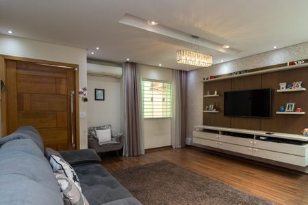 Casa à venda com 164m², 3 quartos e 4 vagasSala