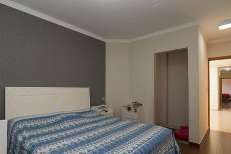 Casa à venda com 164m², 3 quartos e 4 vagasSuíte