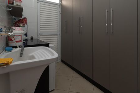 Casa à venda com 164m², 3 quartos e 4 vagasÁrea de Serviço