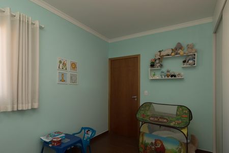 Casa à venda com 164m², 3 quartos e 4 vagasQuarto 2