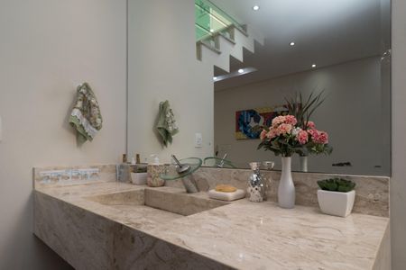 Casa à venda com 164m², 3 quartos e 4 vagasLavabo