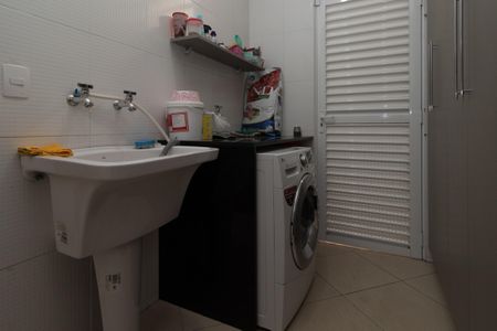 Casa à venda com 164m², 3 quartos e 4 vagasÁrea de Serviço