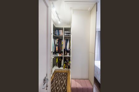 Apartamento à venda com 107m², 3 quartos e 2 vagasCloset da suíte