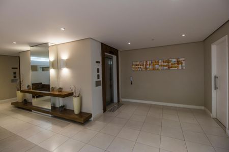 Apartamento à venda com 107m², 3 quartos e 2 vagasHall social