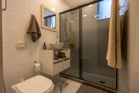 Apartamento à venda com 86m², 3 quartos e 1 vaga Apartamento à venda com 86m², 3 quartos e 1 vagaBanheiro Suite