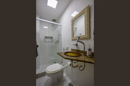Apartamento à venda com 86m², 3 quartos e 1 vaga Apartamento à venda com 86m², 3 quartos e 1 vagaBanheiro Social