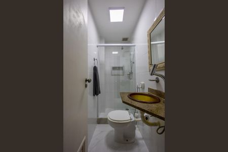 Apartamento à venda com 86m², 3 quartos e 1 vaga Apartamento à venda com 86m², 3 quartos e 1 vagaBanheiro Social
