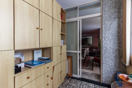 Apartamento à venda com 170m², 3 quartos e 1 vaga Apartamento à venda com 170m², 3 quartos e 1 vagaEscritório