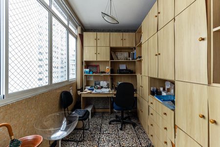 Apartamento à venda com 170m², 3 quartos e 1 vaga Apartamento à venda com 170m², 3 quartos e 1 vagaEscritório