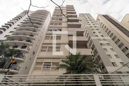 Apartamento à venda com 170m², 3 quartos e 1 vaga Apartamento à venda com 170m², 3 quartos e 1 vagaFachada