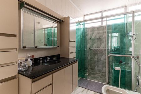 Apartamento à venda com 170m², 3 quartos e 1 vaga Apartamento à venda com 170m², 3 quartos e 1 vagaBanheiro 1