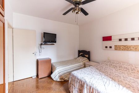 Apartamento à venda com 170m², 3 quartos e 1 vaga Apartamento à venda com 170m², 3 quartos e 1 vagaQuarto 1