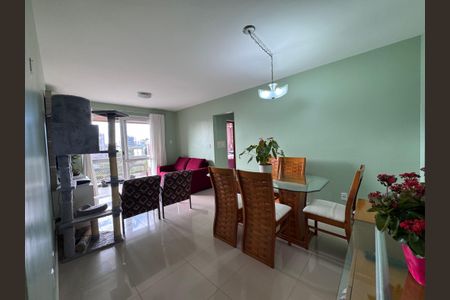 Apartamento à venda com 73m², 2 quartos e 1 vaga Apartamento à venda com 73m², 2 quartos e 1 vagaSala