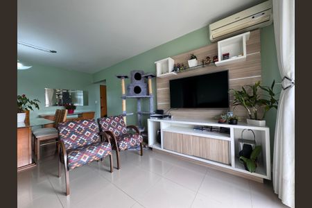 Apartamento à venda com 73m², 2 quartos e 1 vaga Apartamento à venda com 73m², 2 quartos e 1 vagaSala