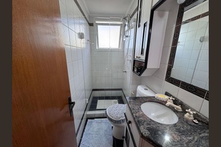 Apartamento à venda com 73m², 2 quartos e 1 vaga Apartamento à venda com 73m², 2 quartos e 1 vagaBanheiro