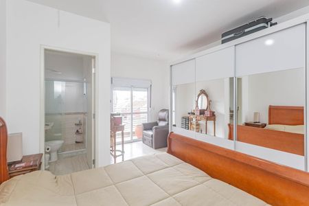 Casa à venda com 120m², 3 quartos e 2 vagasSuíte