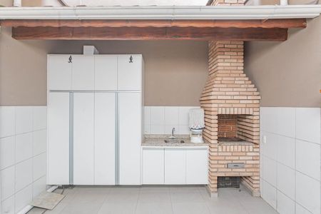 Casa à venda com 120m², 3 quartos e 2 vagasChurrasqueira