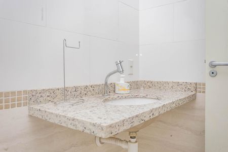 Casa à venda com 120m², 3 quartos e 2 vagasBanheiro