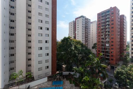 Apartamento à venda com 130m², 3 quartos e 2 vagasVista Quarto 2