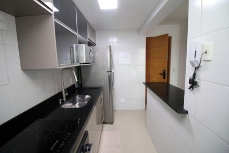 Apartamento à venda com 54m², 2 quartos e 1 vagaCozinha