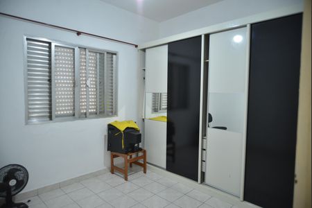 Casa à venda com 165m², 4 quartos e 2 vagasQuarto 1