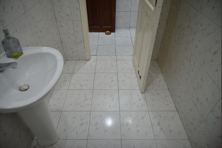 Casa à venda com 165m², 4 quartos e 2 vagasBanheiro Social