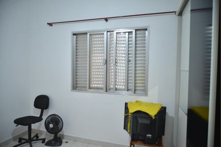 Casa à venda com 165m², 4 quartos e 2 vagasQuarto 1