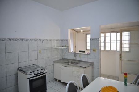 Casa à venda com 165m², 4 quartos e 2 vagasCozinha