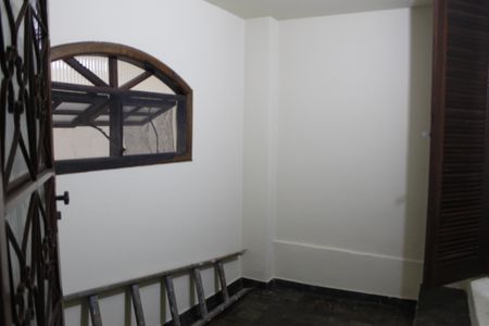 Casa de condomínio à venda com 303m², 5 quartos e 2 vagasQuarto de Serviço