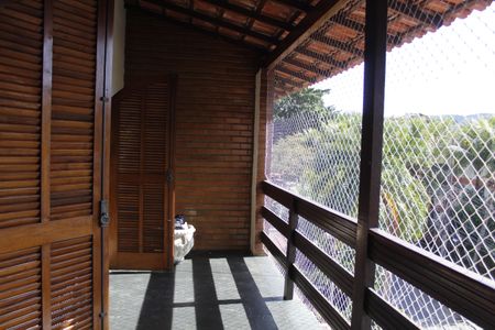 Casa de condomínio à venda com 303m², 5 quartos e 2 vagasVaranda