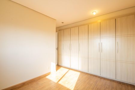Apartamento à venda com 170m², 4 quartos e 3 vagas Apartamento à venda com 170m², 4 quartos e 3 vagasSuíte 3