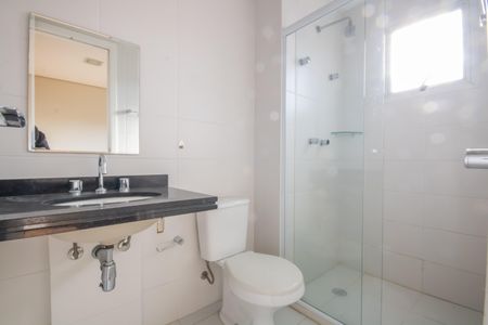 Apartamento à venda com 170m², 4 quartos e 3 vagas Apartamento à venda com 170m², 4 quartos e 3 vagasBanheiro da Suíte 2