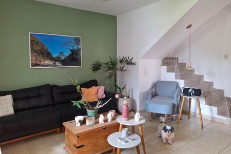 Casa à venda com 169m², 4 quartos e 3 vagasSala