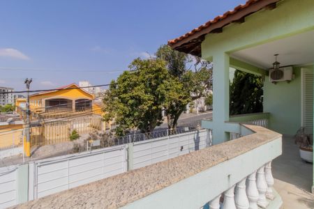 Casa à venda com 300m², 3 quartos e 6 vagas Casa à venda com 300m², 3 quartos e 6 vagasVaranda da Suíte