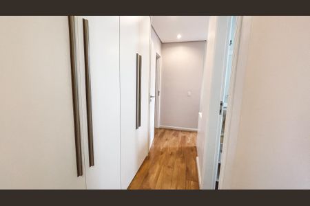 Apartamento à venda com 96m², 2 quartos e 2 vagas Apartamento à venda com 96m², 2 quartos e 2 vagasCloset da suíte 2